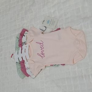 Newborn short sleeves onsies, 4 pack